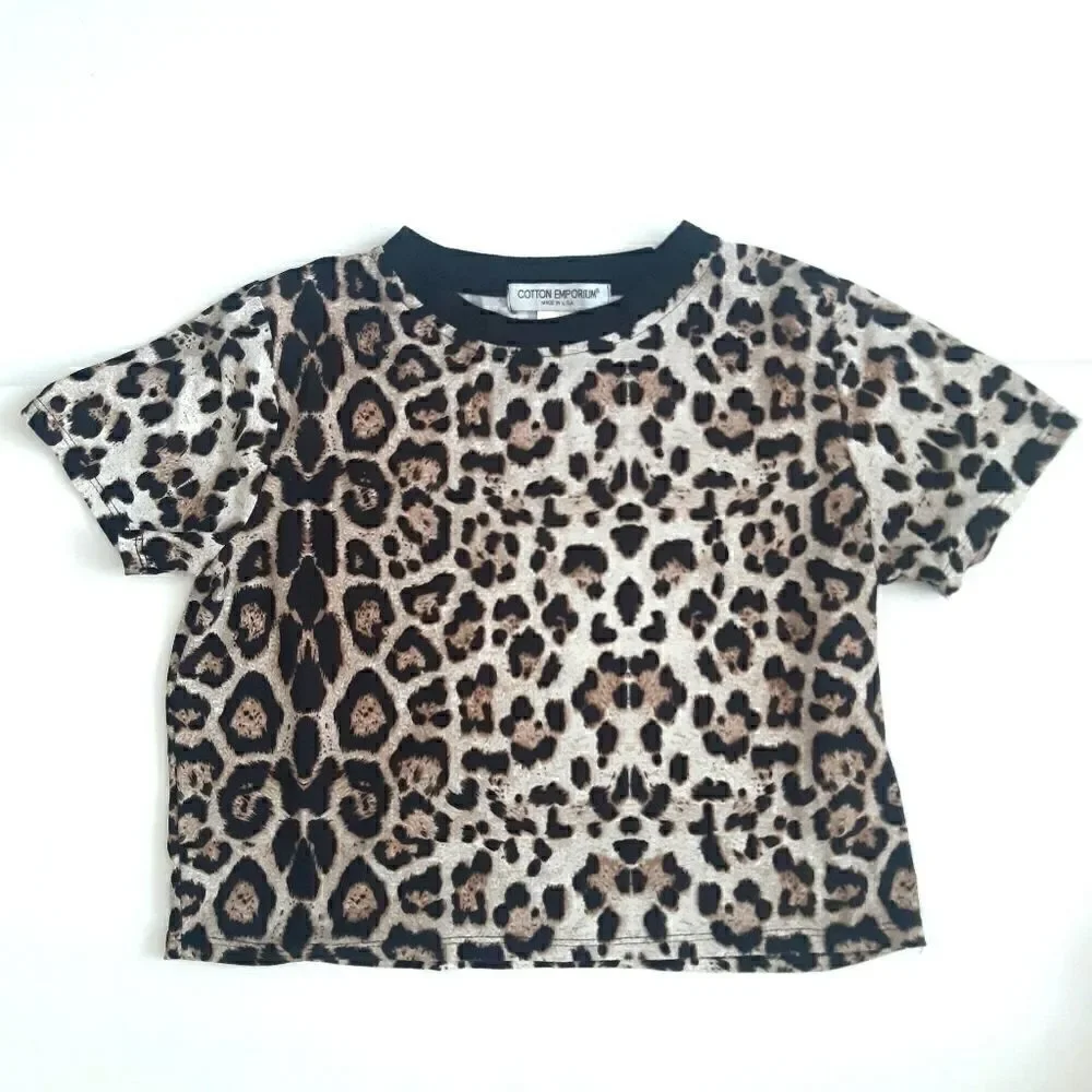 CottonβEmporiumβLeopardβAnimalΒ PrintβCropβTop - Picture 1 of 6